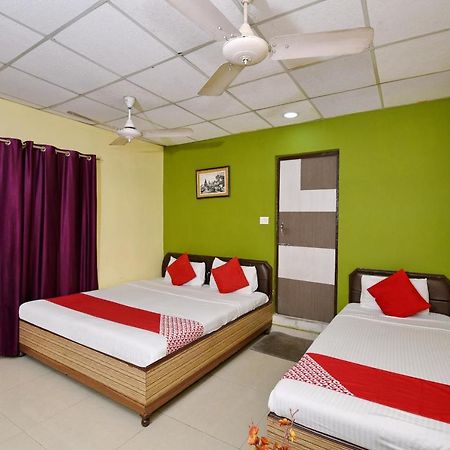 Oyo 3519 Hotel Garden Inn Varanasi Exterior foto