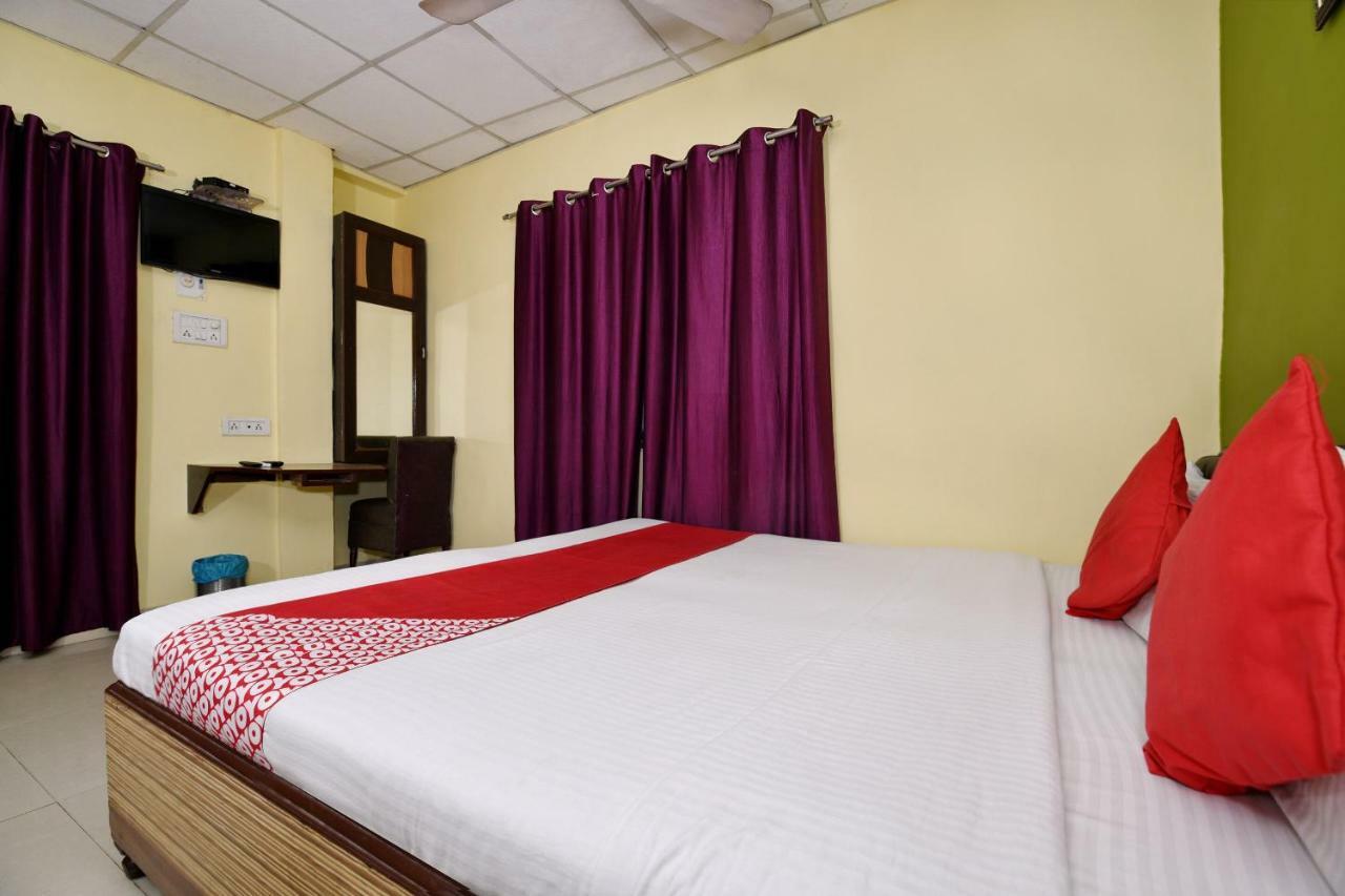 Oyo 3519 Hotel Garden Inn Varanasi Exterior foto